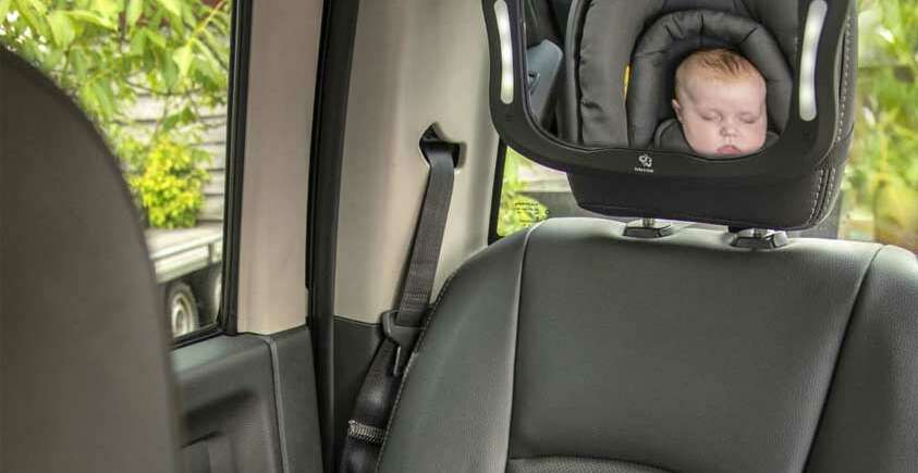 pourquoi-acheter-un-miroir-voiture-bebe