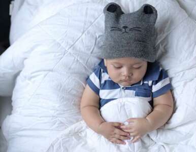 comment-couvrir-bebe-la-nuit